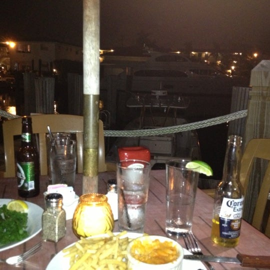 Снимок сделан в Bimini Boatyard Bar &amp; Grill пользователем Nacho B. 12/6/2012
