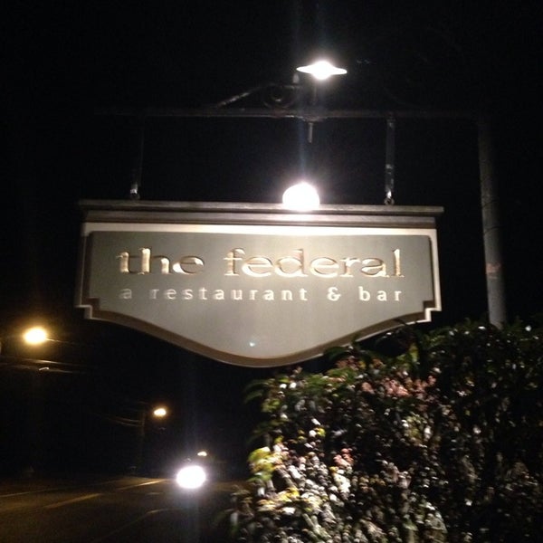 11/30/2013にMike G.がThe Federal Restaurant &amp; Barで撮った写真