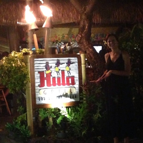 Photo taken at Hula Grill Kaanapali by Adam H. on 5/23/2013
