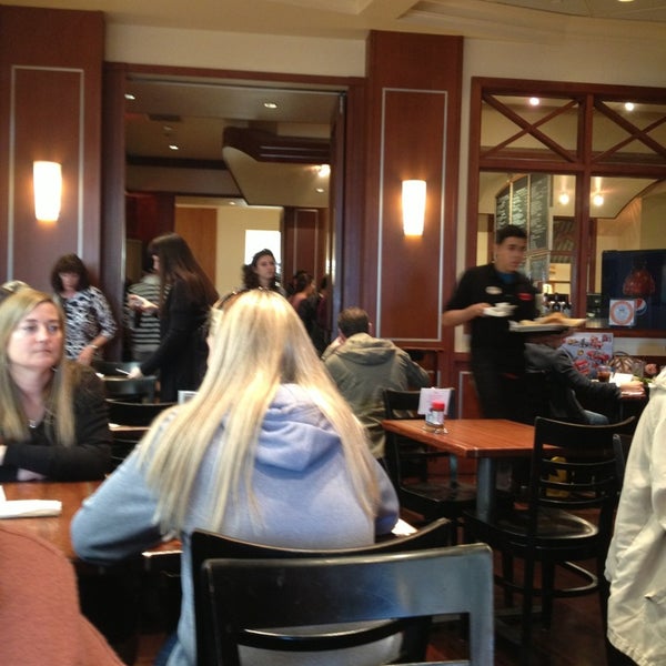 Photo taken at Lawry&#39;s Carvery by Kamill K. on 12/30/2012