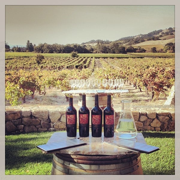 Foto diambil di @StrykerSonoma oleh Vino V. pada 10/27/2013