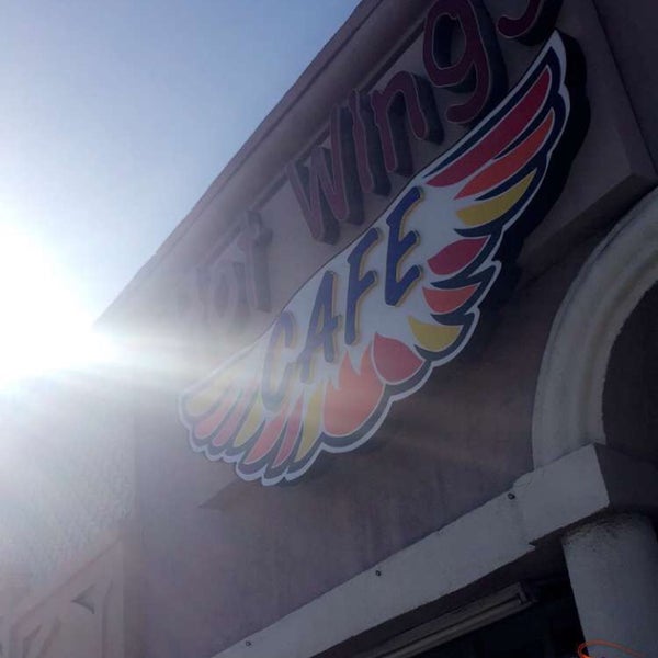 7/14/2016にM7MD ⚖.がHot Wings Cafe (Melrose)で撮った写真