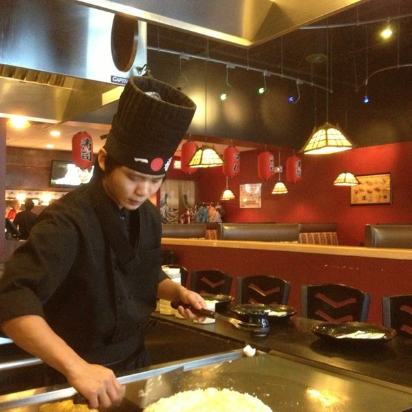 Foto diambil di Tokyo Sushi &amp; Hibachi oleh Robert D. pada 12/29/2012