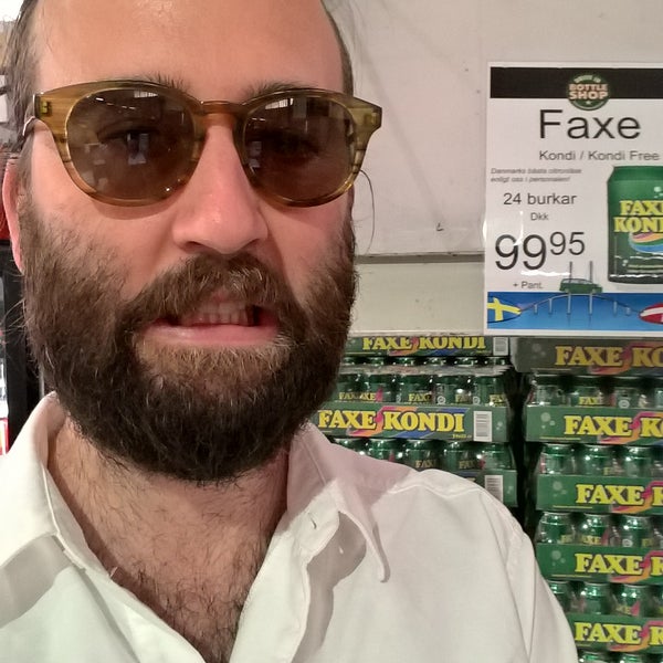 Drive In Liquor Store in Kastrup