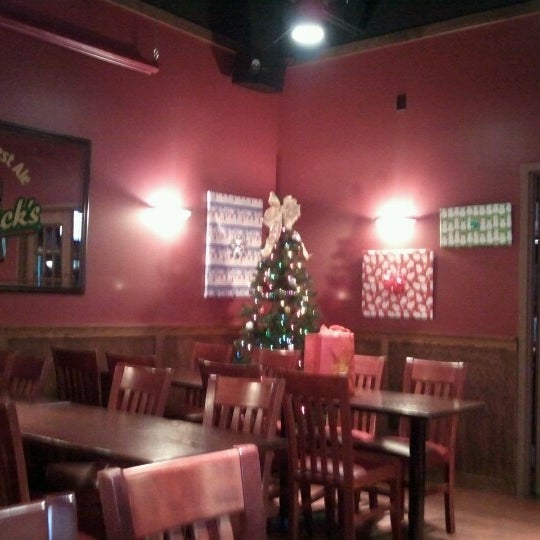 Foto tomada en Cleveland Pub &amp; Grill  por Katie C. el 12/10/2012