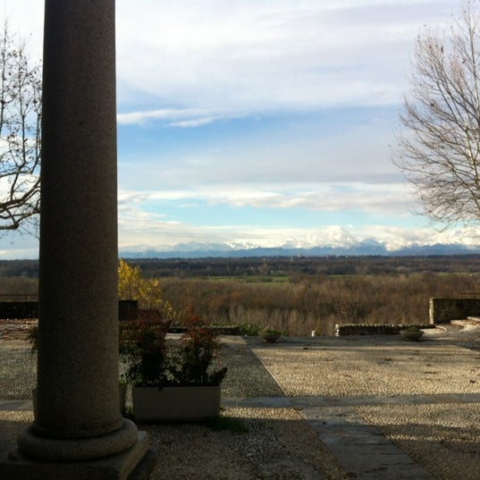 รูปภาพถ่ายที่ Il Circolo di Tornavento โดย Sahar M. เมื่อ 11/29/2012