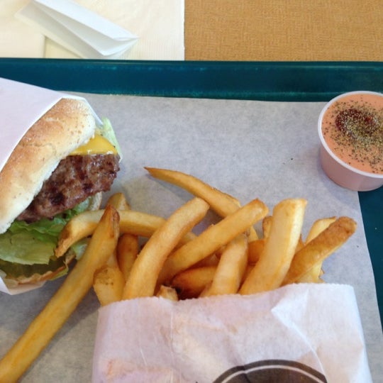 11/5/2012 tarihinde Gary A.ziyaretçi tarafından JCW&#39;s The Burger Boys'de çekilen fotoğraf