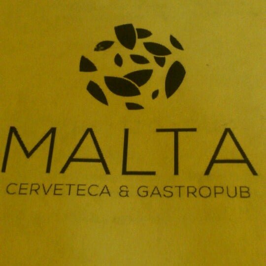 รูปภาพถ่ายที่ Malta Cerveteca &amp; Gastropub โดย Alan J. C. เมื่อ 12/20/2013