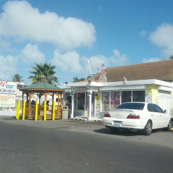 EJ's Coldest Beers Bar