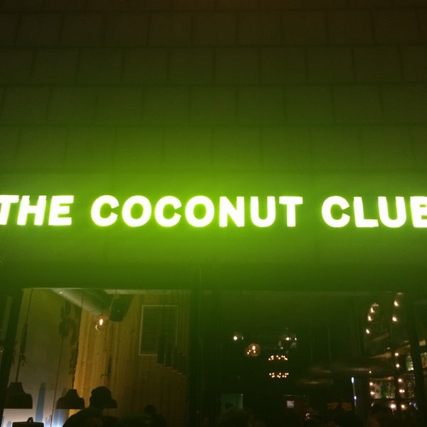 8/20/2014에 Anton B.님이 The Coconut Club에서 찍은 사진