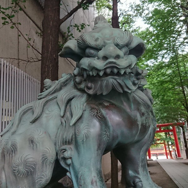 Photos At 花園神社の唐獅子像 新宿5 17 3