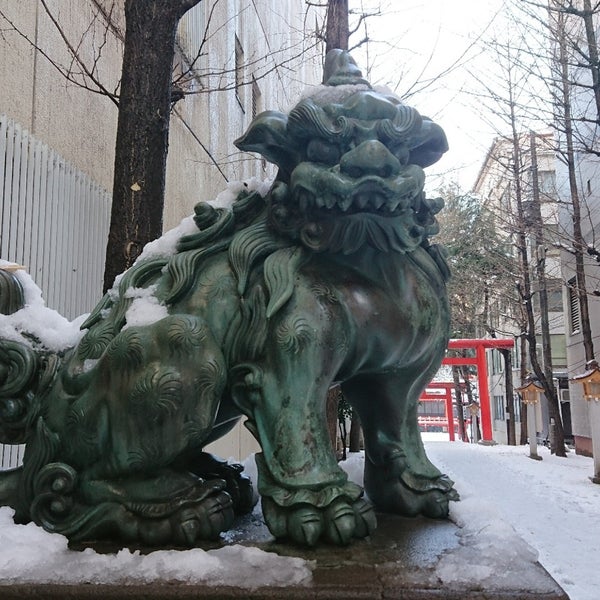 Photos At 花園神社の唐獅子像 新宿5 17 3