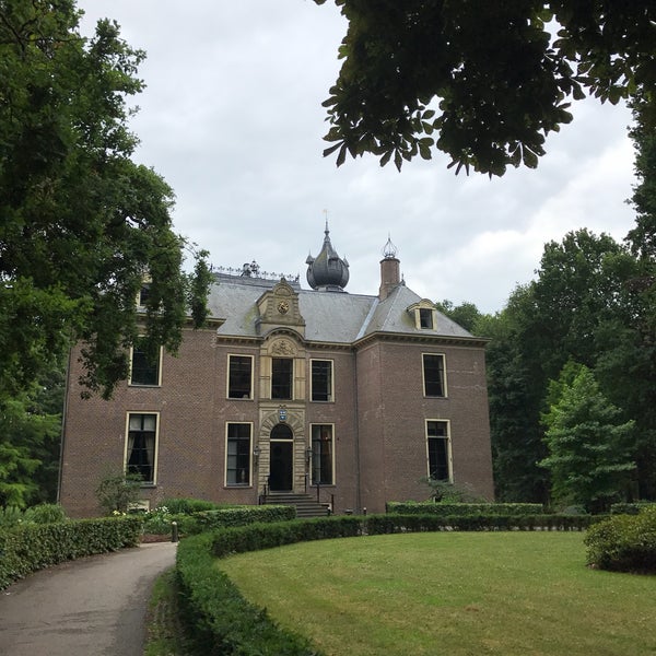 6/29/2017 tarihinde Regan D.ziyaretçi tarafından Kasteel Oud Poelgeest'de çekilen fotoğraf