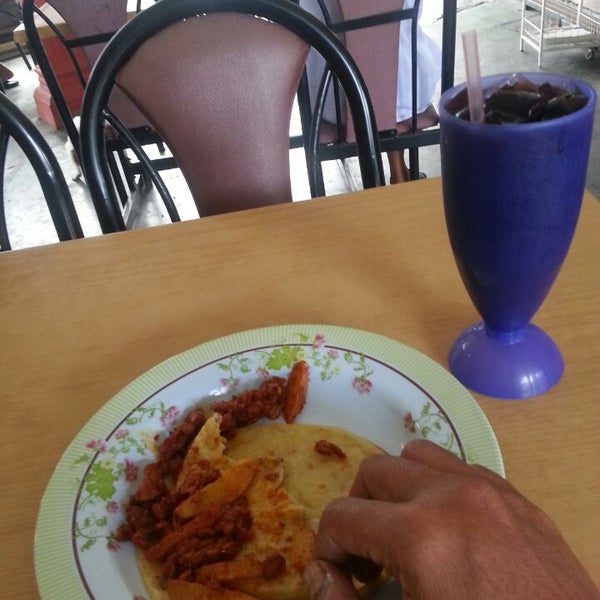 Cafe Al Ansar Breakfast Spot