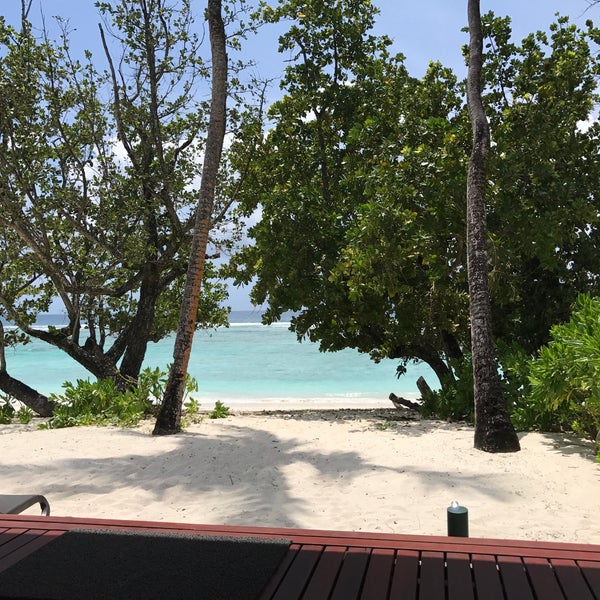 Foto diambil di Hilton Seychelles Labriz Resort &amp; Spa oleh Berk B. pada 9/3/2017