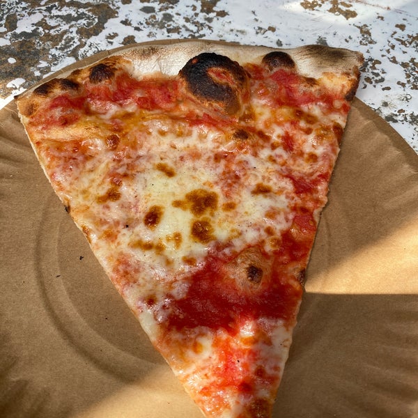 Photo prise au Patsy&#39;s Pizza - East Harlem par Mike le4/24/2022