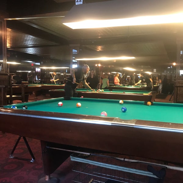 Снимок сделан в Amsterdam Billiards &amp; Bar пользователем Mike 6/23/2018