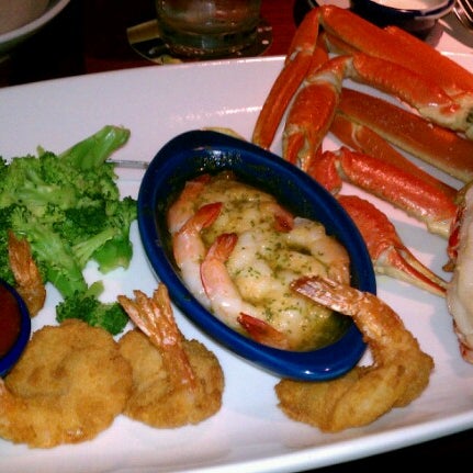 Photo taken at Red Lobster by Martin S. on 10/15/2012