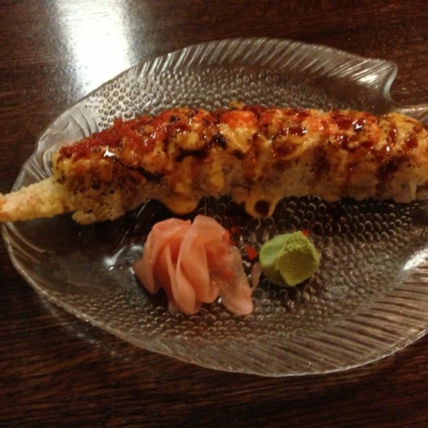 4/8/2013 tarihinde Lory L.ziyaretçi tarafından Sakura Restaurant &amp; Sushi Bar'de çekilen fotoğraf