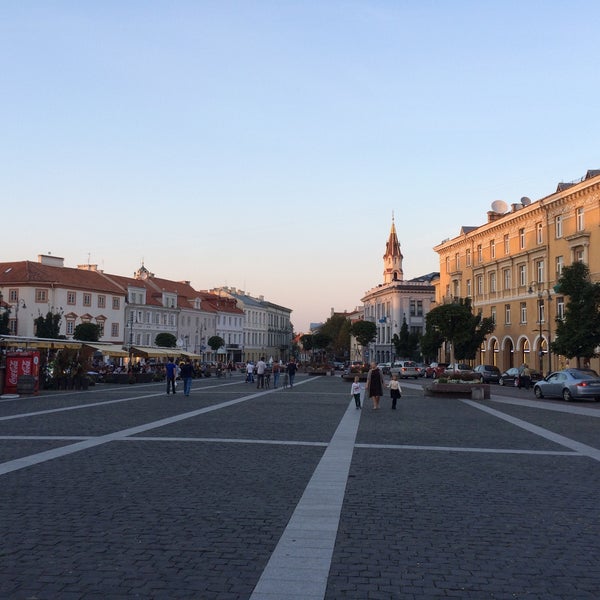 Foto scattata a Vilniaus rotušė | Town Hall da Eva S. il 9/17/2015