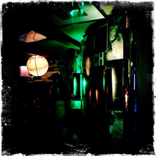 Photo taken at O&#39;Reilly&#39;s Irish Pub &amp; Restaurant by Aaron A. on 4/15/2014