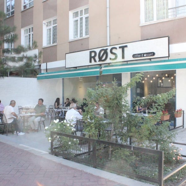 7/31/2020 tarihinde Hakan G.ziyaretçi tarafından Coffee Røst'de çekilen fotoğraf