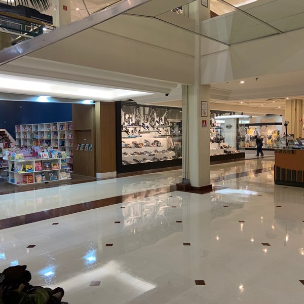 Foto tirada no(a) Shopping Iguatemi por Marcel S. em 3/29/2019