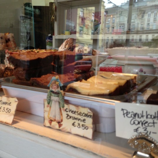 12 munchies (Now Closed) Cupcake Shop in Vienna