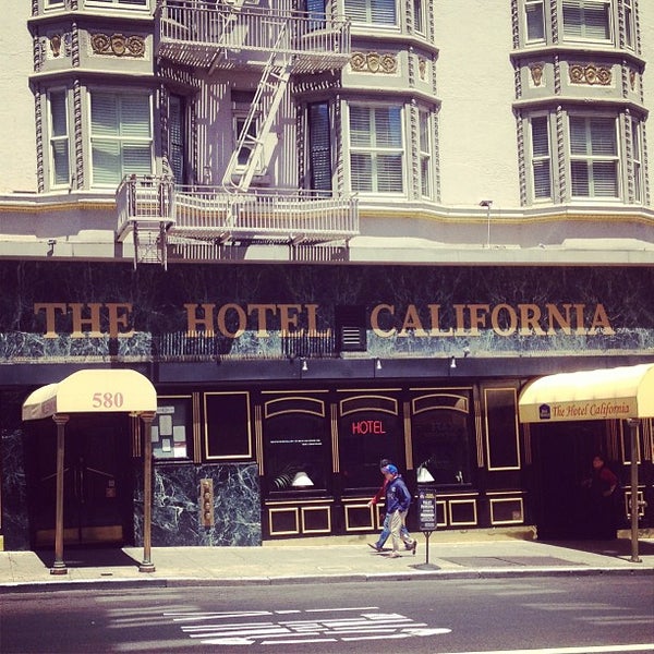 Foto tirada no(a) The Hotel California por Mark B. em 5/13/2013