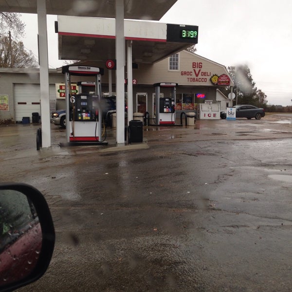 Big V Gas Station Fuel Station in Booneville