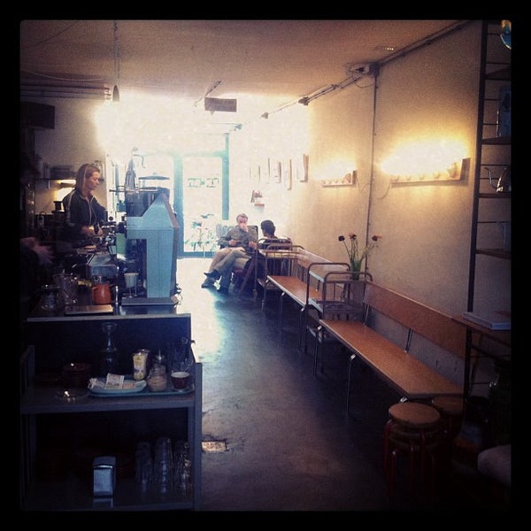 Photo taken at Blackbird Coffee &amp; Vintage by Wilco A. on 3/3/2013