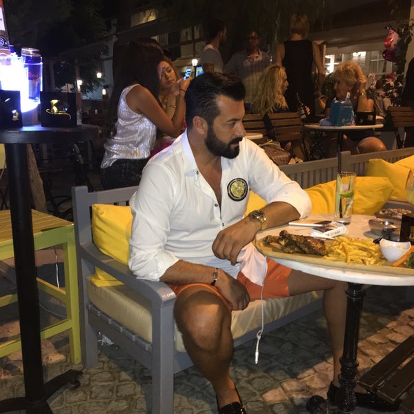 Das Foto wurde bei Avenue Butik Otel &amp; Kahvaltı von Zorbey am 8/21/2016 aufgenommen