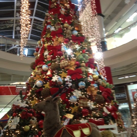 Photo taken at Shopping Norte Sul by Warlem C. on 11/2/2012