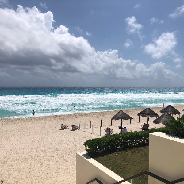 Photo taken at Paradisus Cancún by Raquel M. on 3/4/2020