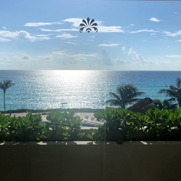 Photo taken at Paradisus Cancún by Raquel M. on 10/4/2021