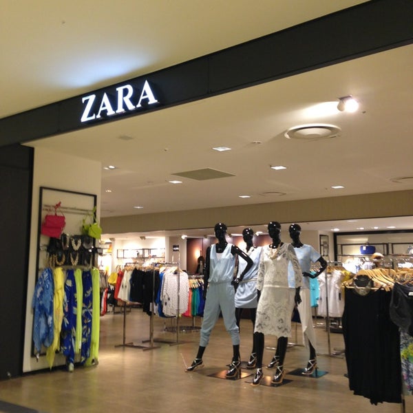 Zara Loja De Roupas Em 横浜市