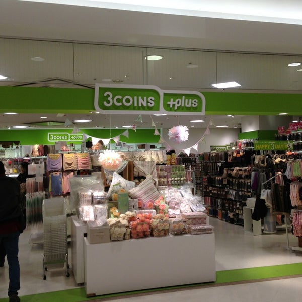3coins Plus Miscellaneous Shop In みなとみらい21