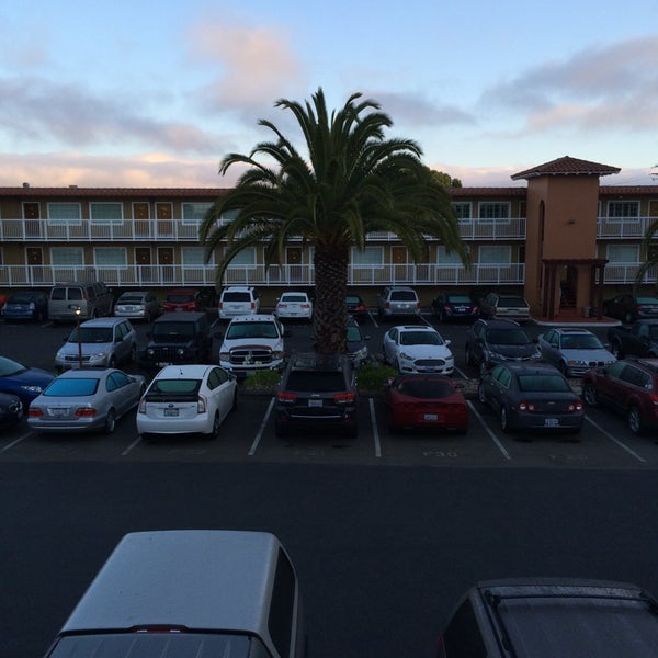 Photo taken at SFO El Rancho Inn, SureStay Collection by Best Western by Niels S. on 7/5/2014