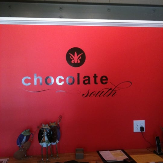รูปภาพถ่ายที่ Chocolate South โดย Tony B. เมื่อ 10/4/2012