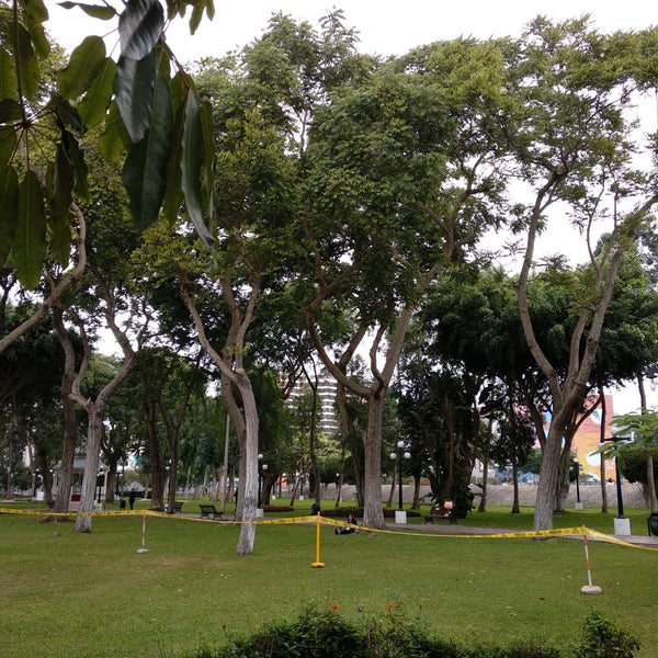 Photo taken at Parque Reducto No. 2 by Cesar R. on 6/18/2018