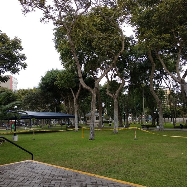Photo taken at Parque Reducto No. 2 by Cesar R. on 7/16/2018
