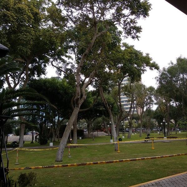 Photo taken at Parque Reducto No. 2 by Cesar R. on 7/5/2018