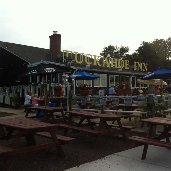 The Tuckahoe Inn 1 Harbor Rd