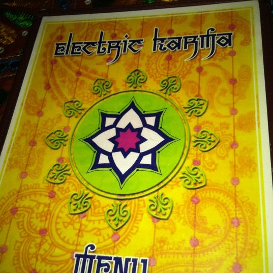 รูปภาพถ่ายที่ Electric Karma โดย Winter C. เมื่อ 12/15/2012