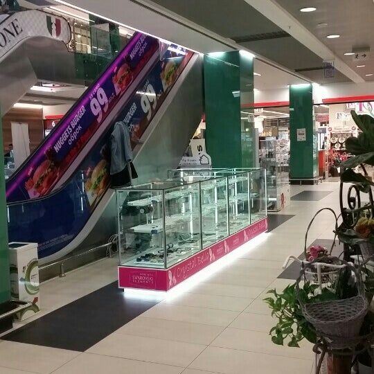 Swarovski bella mini серьги. сваровски 5292855. Mr crystal. Crystal bella. Crystal bella.