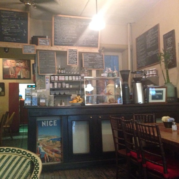 5/29/2014 tarihinde Sabrina B.ziyaretçi tarafından Cafe Panino Mucho Giusto'de çekilen fotoğraf