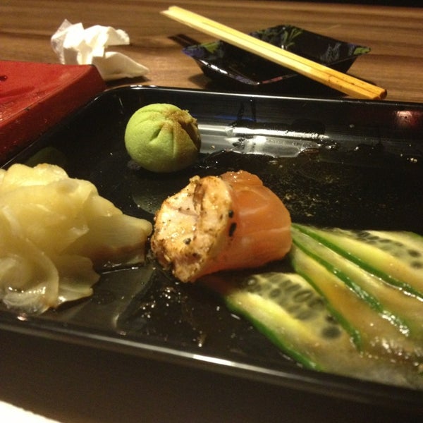 Foto diambil di Kyodo Sushi oleh Marina D. pada 7/1/2013