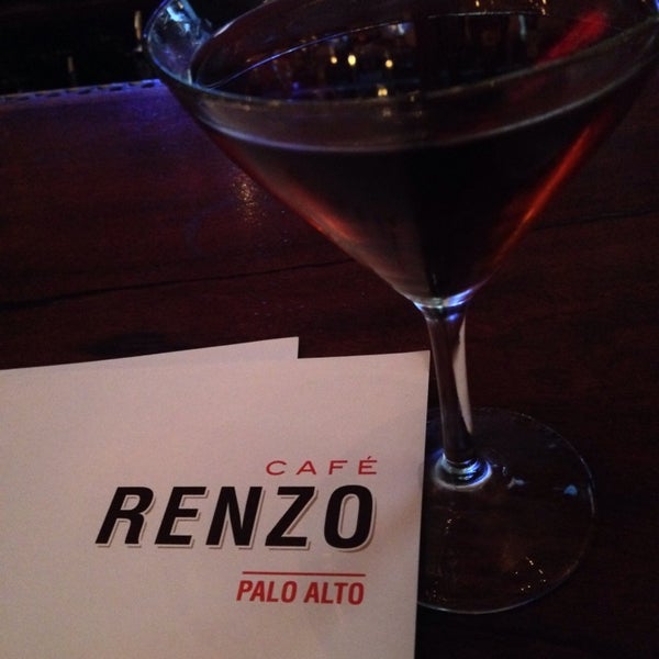 Foto tirada no(a) Cafe Renzo por Linley F. em 2/23/2014
