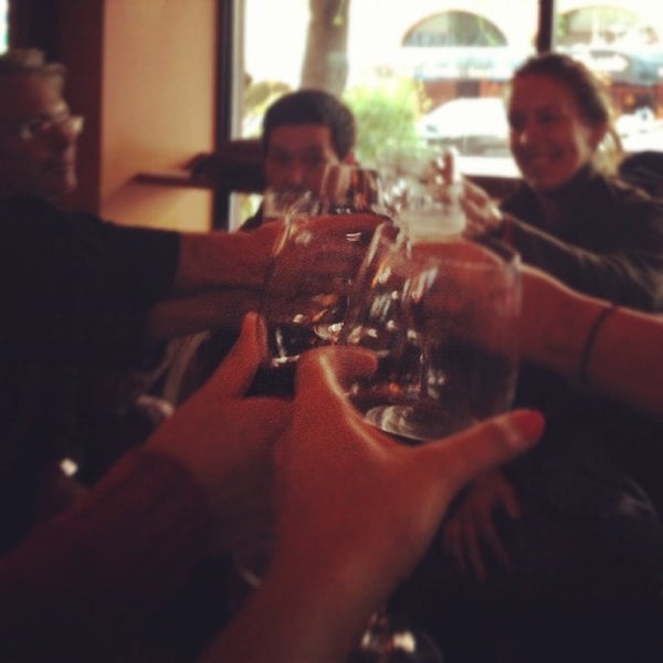 10/5/2012에 Beth H.님이 Dell&#39;uva Wine Bar &amp; Cafe에서 찍은 사진