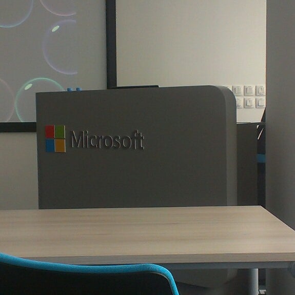 4/17/2013에 Michal H.님이 Microsoft에서 찍은 사진
